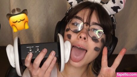 Alasti lekkinud OnlyFans-i pilt Notpeebo