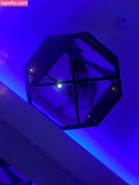 Обнаженная фотография утечки OnlyFans от Sharon Goncalves