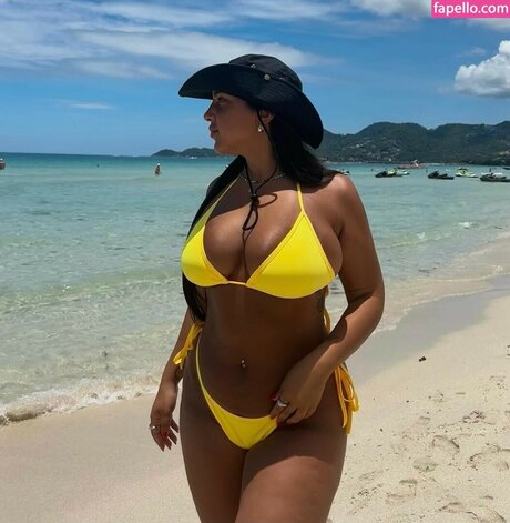 Nacktes geleaktes OnlyFans-Foto von Maya Gorali