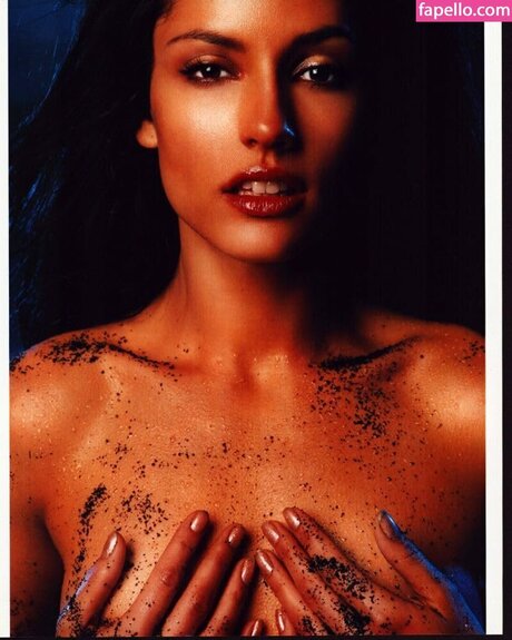 Alasti lekkinud OnlyFans-i pilt Leonor Varela