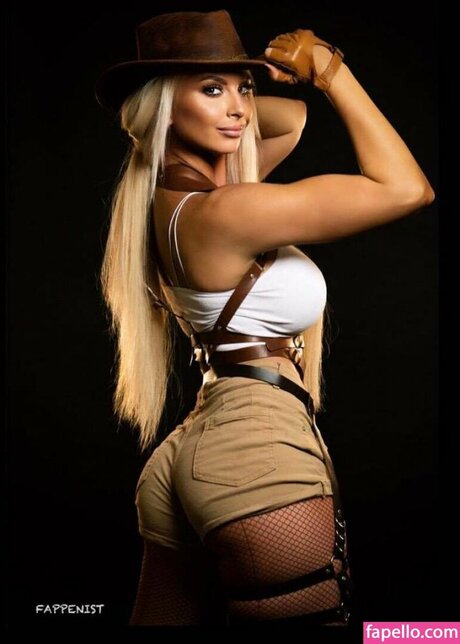 Naakte gelekte OnlyFans-foto van Harleycameron