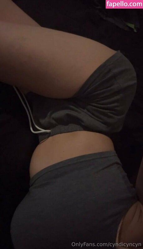 Alasti lekkinud OnlyFans-i pilt Cyndicyncyn