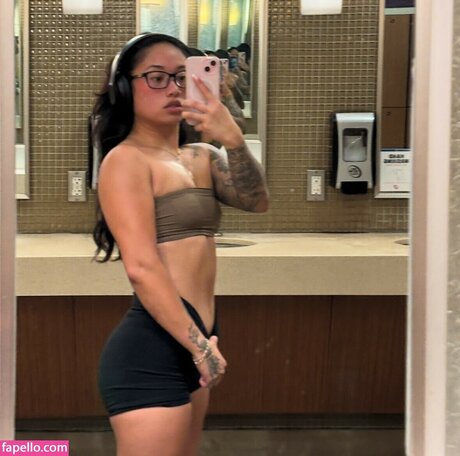 Naken lekkede OnlyFans-bilde av Msfinesse00