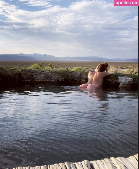 Naakte gelekte OnlyFans-foto van Spicyginga