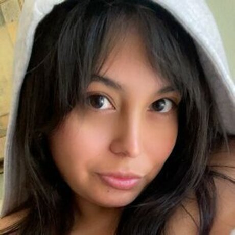 Alasti lekkinud OnlyFans-i pilt Pixiepamdust