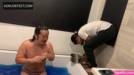 Naakte gelekte OnlyFans-foto van Rudy Jules