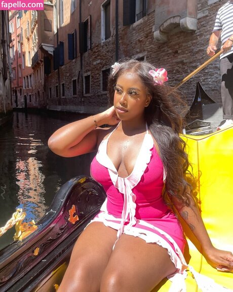 Photo nue de fuite OnlyFans de Yungnena