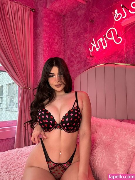 Naken läckt OnlyFans-bild av Alinarose9