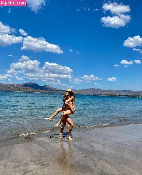 Nacktes geleaktes OnlyFans-Foto von Alexa Blair Robertson