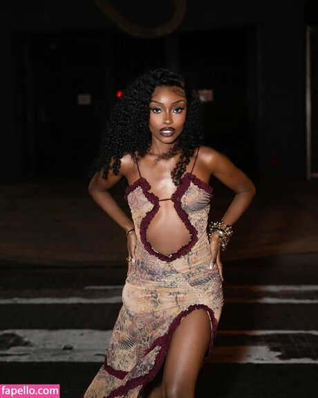 Nacktes geleaktes OnlyFans-Foto von Coco Watson