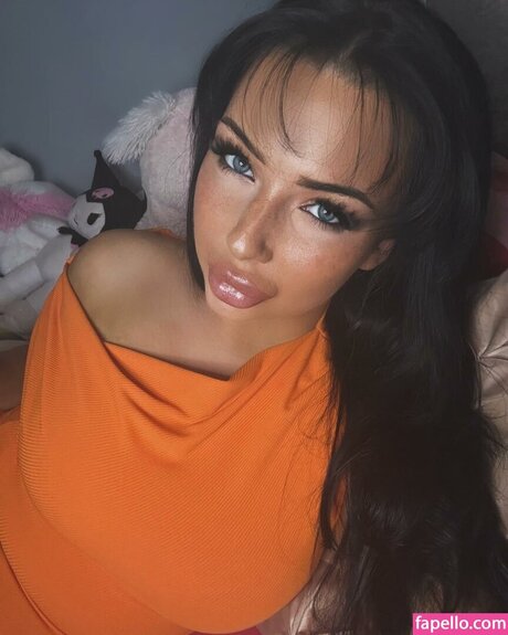 Nacktes geleaktes OnlyFans-Foto von Plasticpoutmv