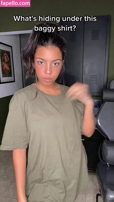 Alasti lekkinud OnlyFans-i pilt Cutielorry