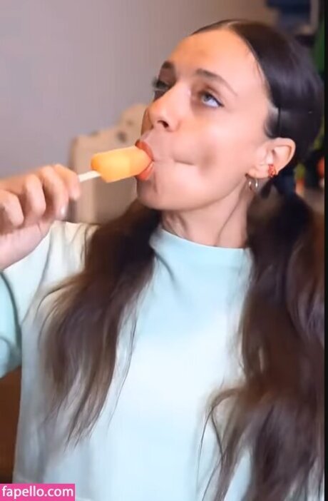 Naken lekkede OnlyFans-bilde av Ceyda Kasabal