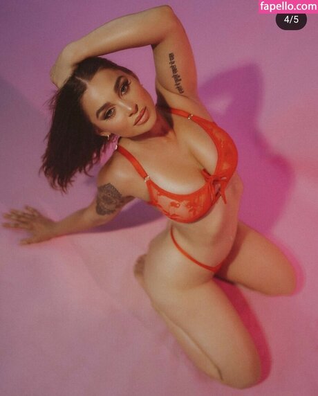 Nahá fotka uniklých OnlyFans od Madeleinerosee