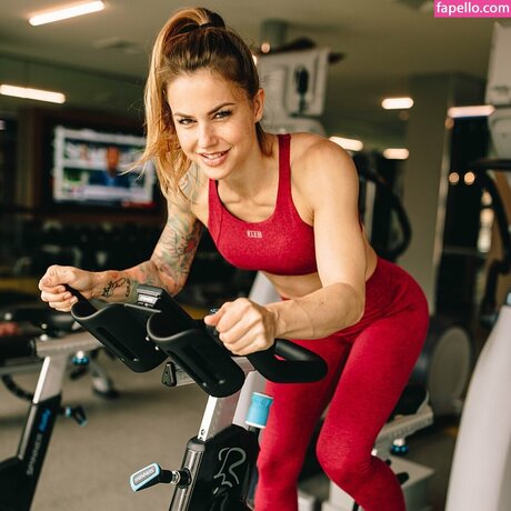 Christmas Abbott OnlyFansリークヌード写真