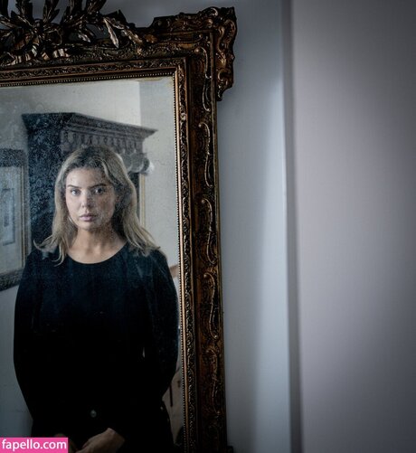 Naakte gelekte OnlyFans-foto van Olivia Frazer