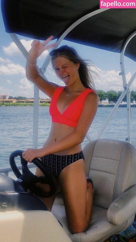 Foto di nudo di fuga di OnlyFans di Darci Lynne