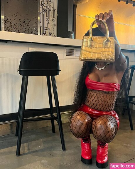 Nacktes geleaktes OnlyFans-Foto von Nia Bia