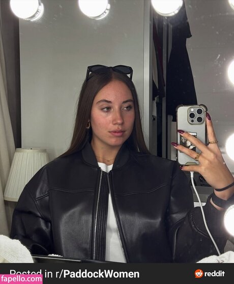 Nacktes geleaktes OnlyFans-Foto von Nina Gademan