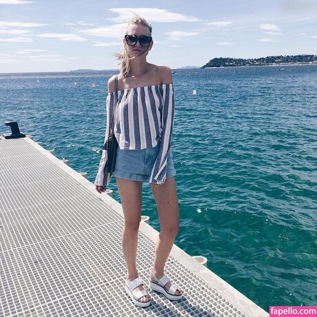 Carolin Niemczyk OnlyFansリークヌード写真