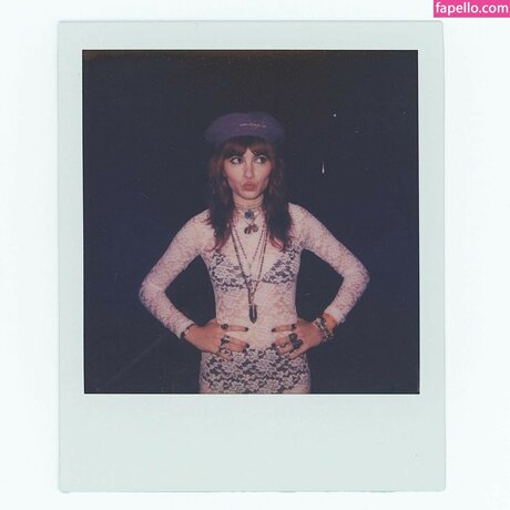 Naken lekkede OnlyFans-bilde av Ava Maybee