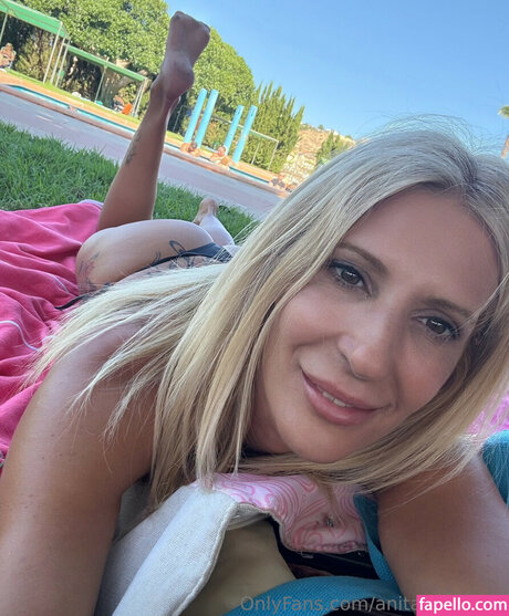 Naken lekkede OnlyFans-bilde av Anita53