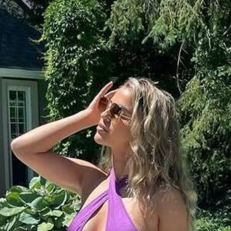 Naken läckt OnlyFans-bild av Sarah Patterson