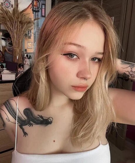 Nacktes geleaktes OnlyFans-Foto von Morpheya