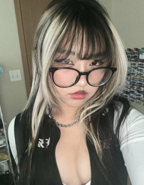 Naken lekkede OnlyFans-bilde av Offbrandtea