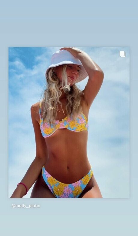 Foto di nudo di fuga di OnlyFans di Molly Plahn