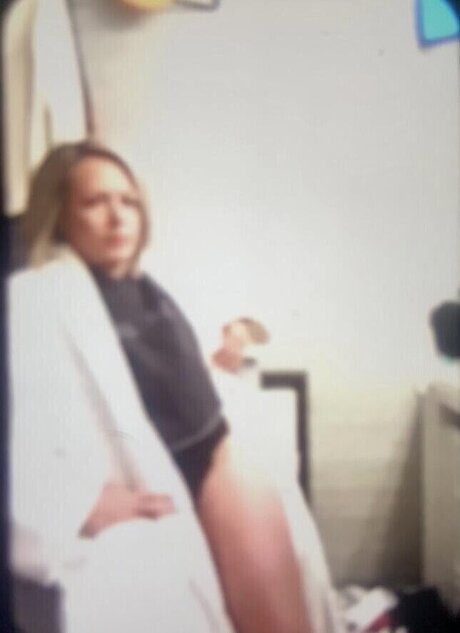 Alasti lekkinud OnlyFans-i pilt Dylan Dreyer