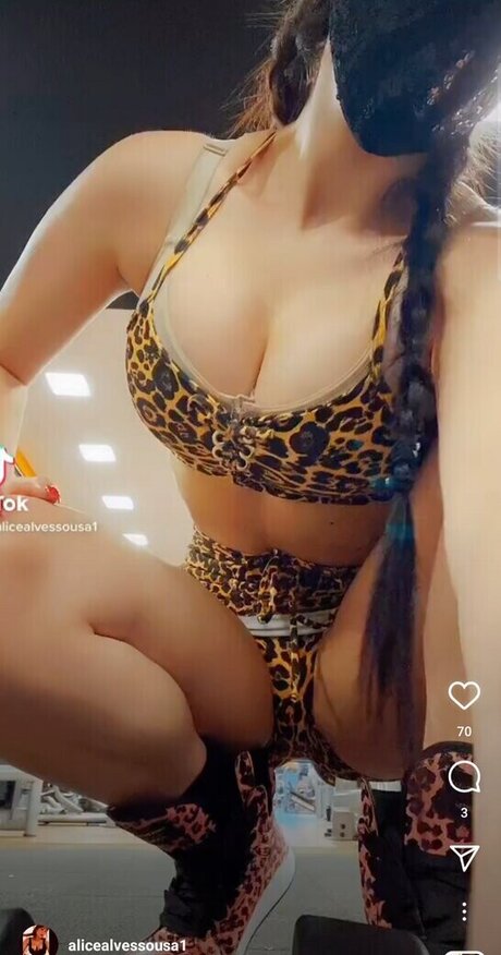 Naken lekkede OnlyFans-bilde av Alice Alves