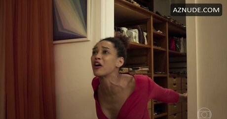 Alasti lekkinud OnlyFans-i pilt Tais Araujo