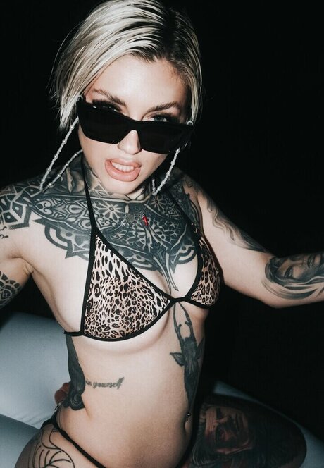 Alasti lekkinud OnlyFans-i pilt Kayleemalone