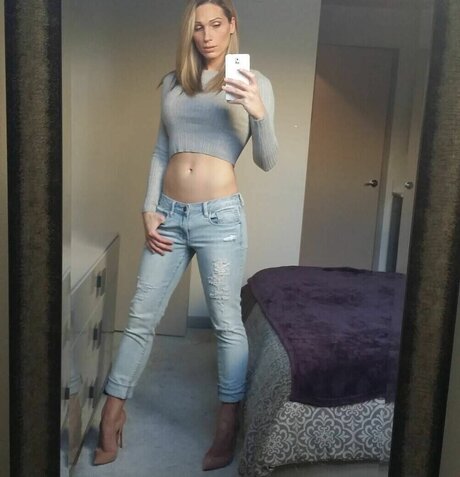 Naken lekkede OnlyFans-bilde av Kayla Autumn Ward