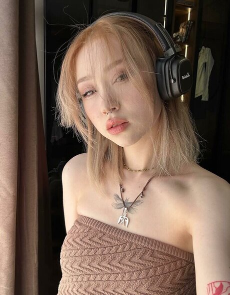 Naken lekkede OnlyFans-bilde av Tsukimii