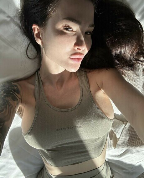 Naken lekkede OnlyFans-bilde av Inlovelyy