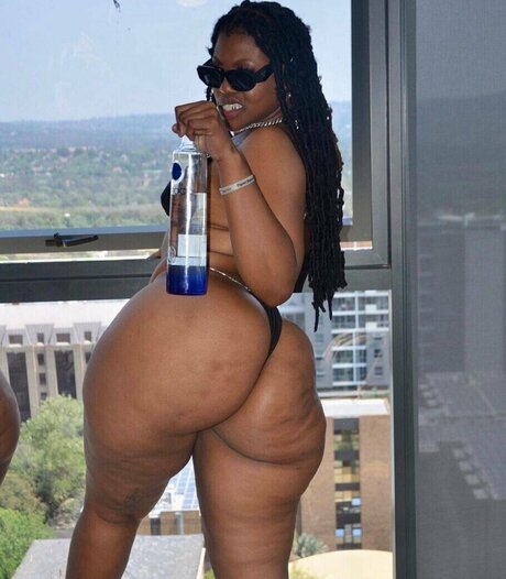 African Booty Meat naked leaks OnlyFans pic