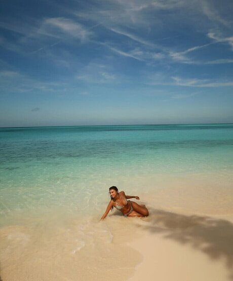 Nahá fotka uniklých OnlyFans od Bella Ramirez