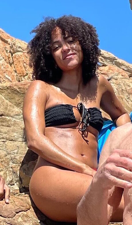 Photo nue de fuite OnlyFans de Lou Llobell