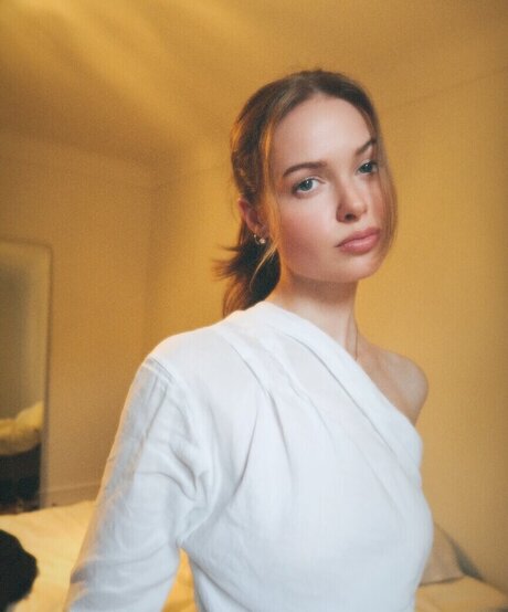 Naakte gelekte OnlyFans-foto van Robee Breevaart