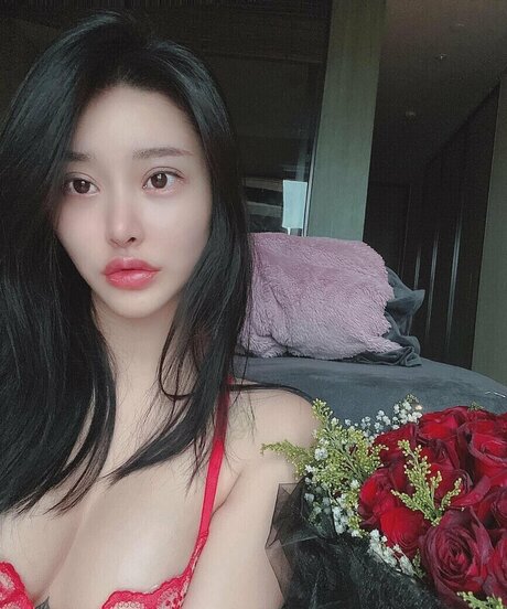 Song Yuxin OnlyFans泄露裸照