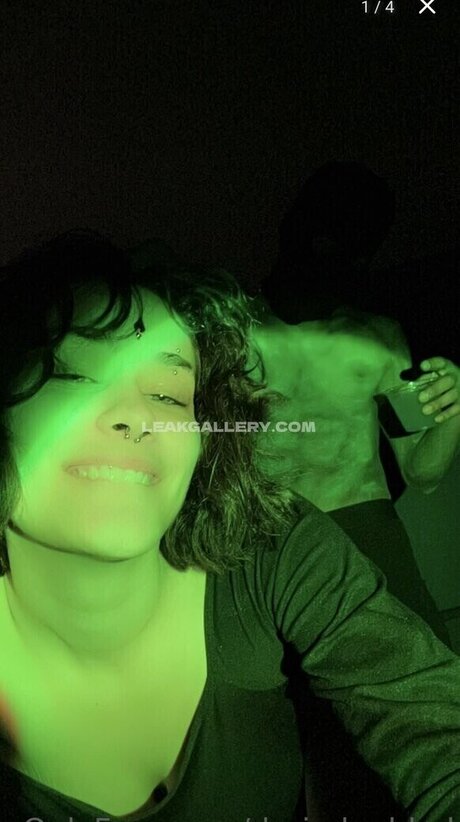 Обнаженная фотография утечки OnlyFans от Dariadouble