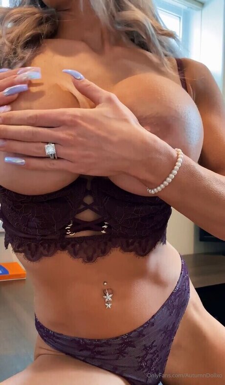Autumndoll OnlyFansリークヌード写真