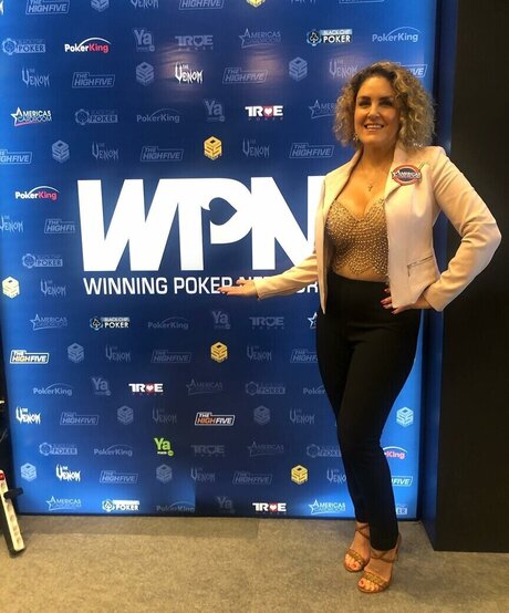 Naken läckt OnlyFans-bild av Storage Wars