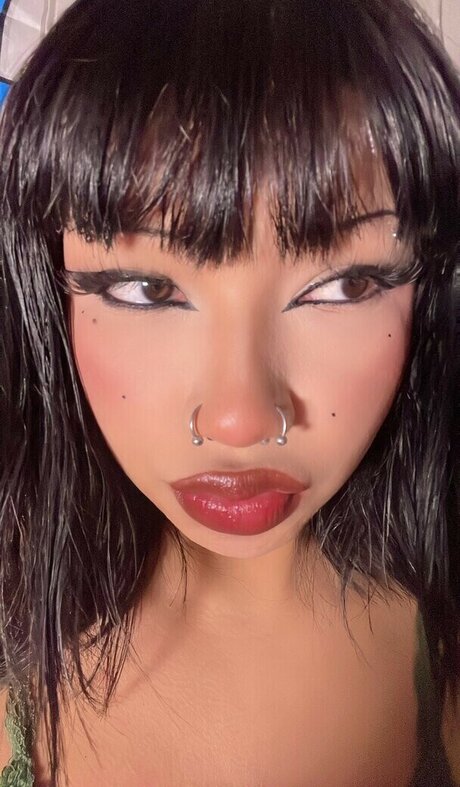 Sarynthia OnlyFansリークヌード写真