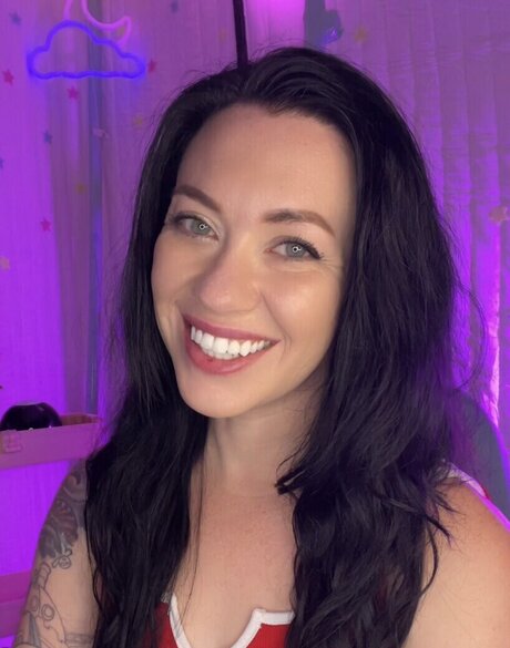 Foto di nudo di fuga di OnlyFans di Tawny Platis