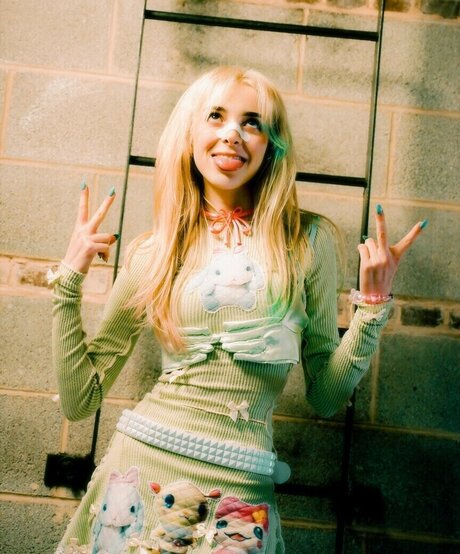 Nacktes geleaktes OnlyFans-Foto von Sophie Powers