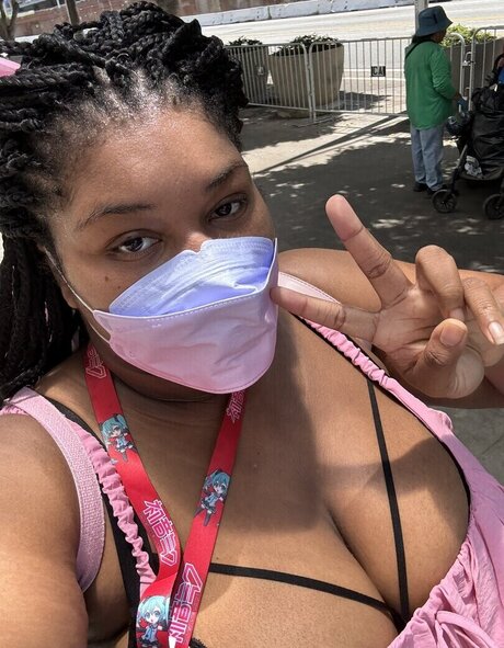 Photo nue de fuite OnlyFans de Uzuri Mia