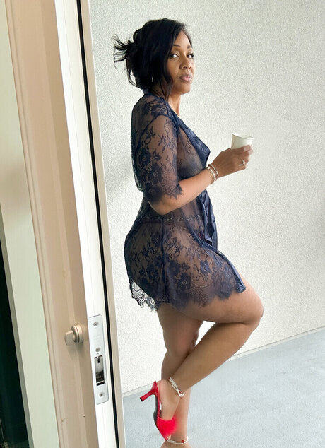 Nacktes geleaktes OnlyFans-Foto von Imsodliteful